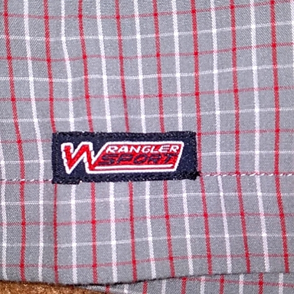 Boys Wrangler Hero Sport Button Down Shirt - Picture 4 of 4